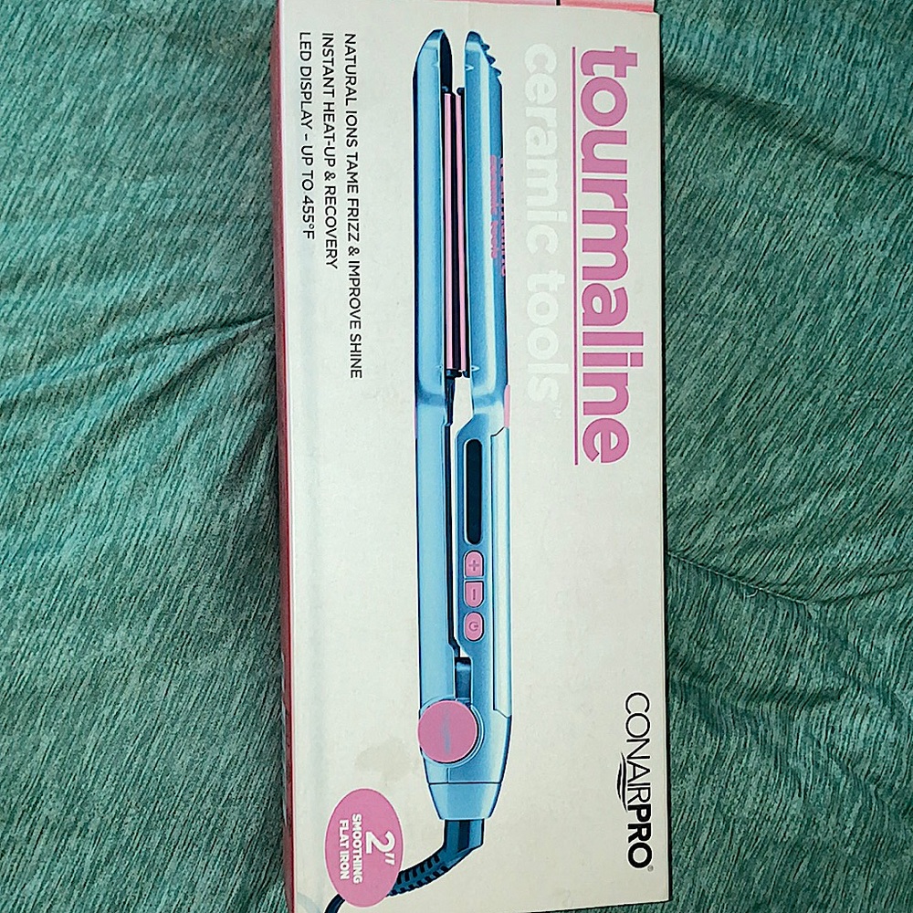 Ceramic flat iron- Conairpro